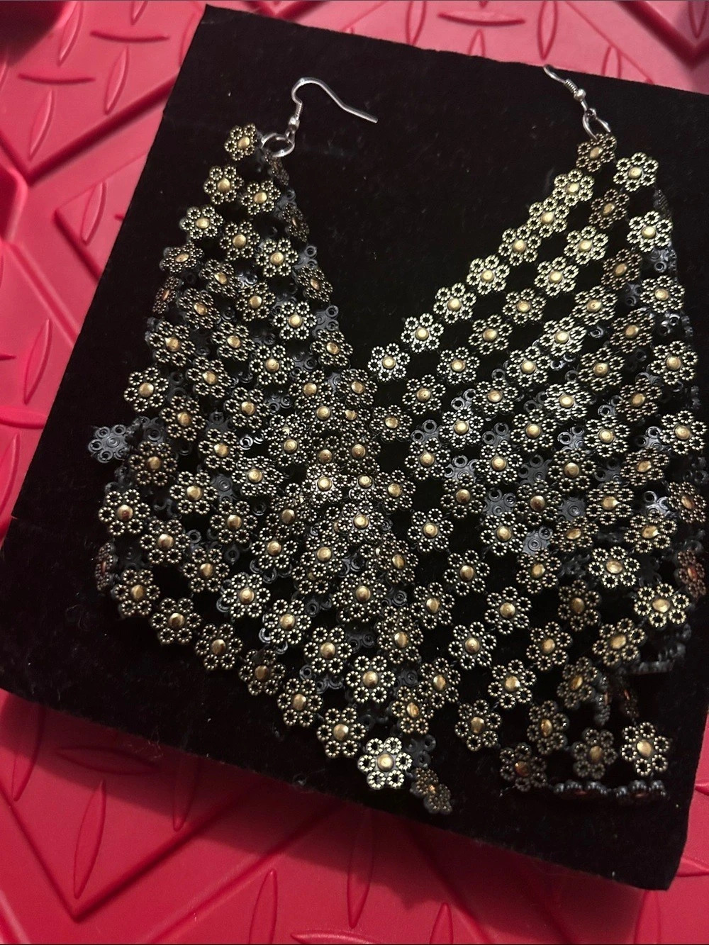Earrings in Black & Gold
